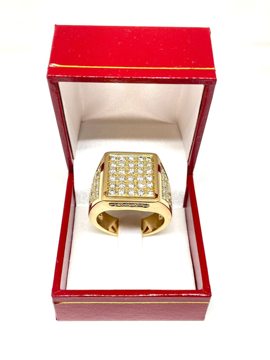 Bague Chevalière homme en or jaune et diamants 58 Facettes