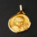 Pendentif Médaille Art Déco, Ange et bouquet de roses 58 Facettes
