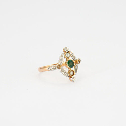 Bague 50 Bague en diamants, perles, pierre verte 58 Facettes