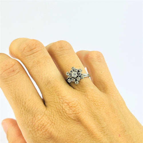 Bague 54 Bague Fleur en Or blanc & Diamants 58 Facettes 20400000629