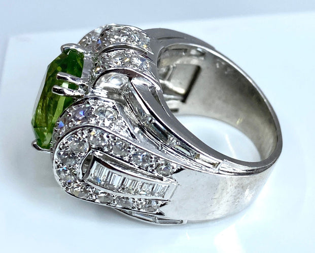 Bague Bague Art Déco Platine diamants et péridot 58 Facettes