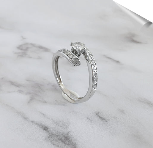 Bague 55 Bague en or blanc, diamants 58 Facettes AA 1556