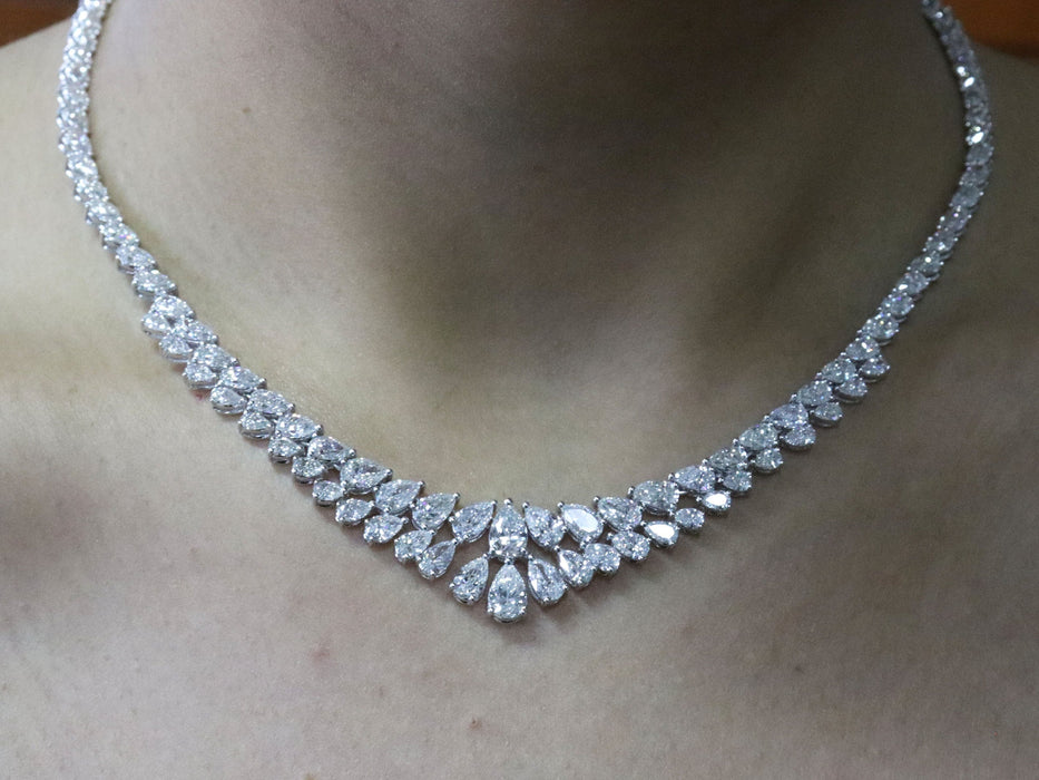 Collier Collier tennis Diamants Poires et brillants 58 Facettes NECK308