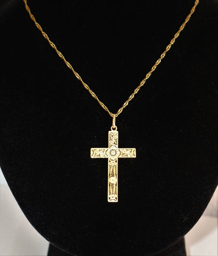 Pendentif Croix pendentif en or jaune filigrané 58 Facettes 484
