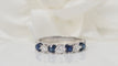 Bague 52 Demi-alliance or blanc diamants et saphirs 58 Facettes 31864