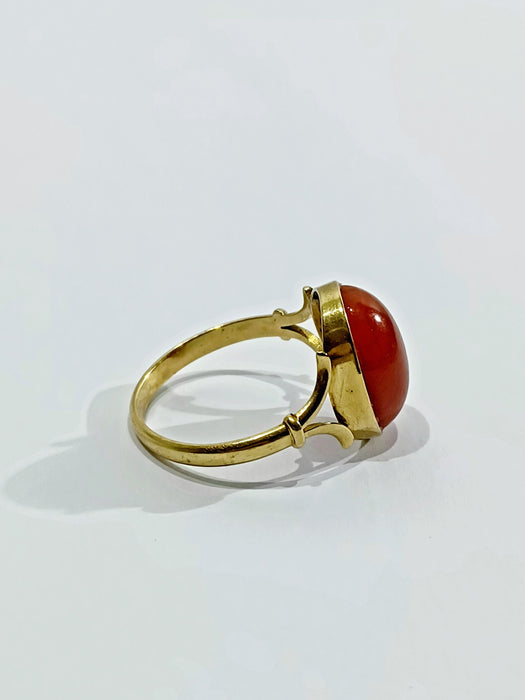 Bague 54 Bague en or et corail rouge 58 Facettes 2295/1