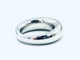 Bague 51 CHAUMET. Bague jonc or blanc 18K 58 Facettes