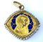 Pendentif Médaille Vierge émail perles fines 58 Facettes