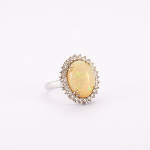 Bague 52 Bague opale, diamants 58 Facettes