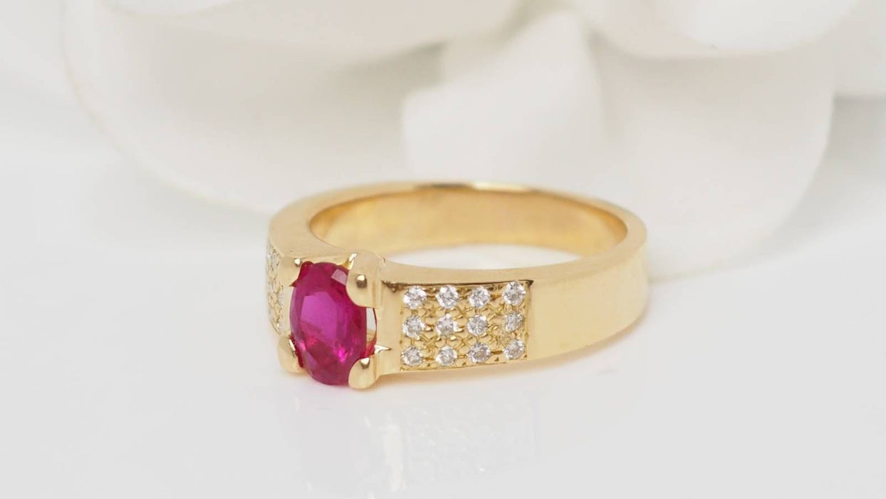 Bague 56 Bague en or jaune, rubis et diamants 58 Facettes 20456