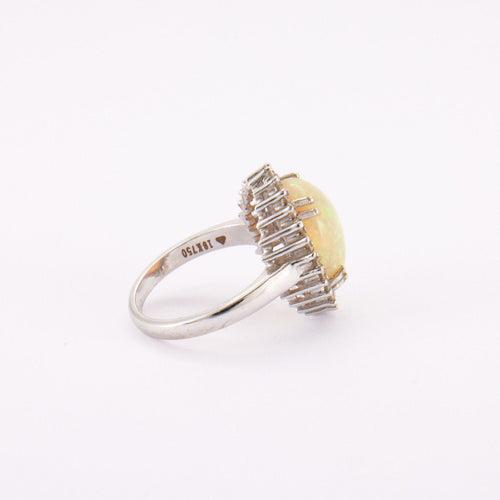 Bague 52 Bague opale, diamants 58 Facettes