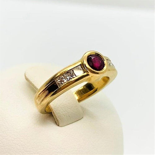 Bague 52 Bague Or Jaune  Rubis et Diamant 58 Facettes 20400000426