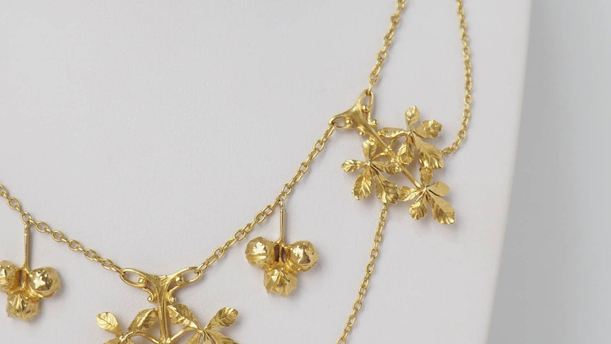 Collier Collier draperie ancien en or jaune 58 Facettes 31302