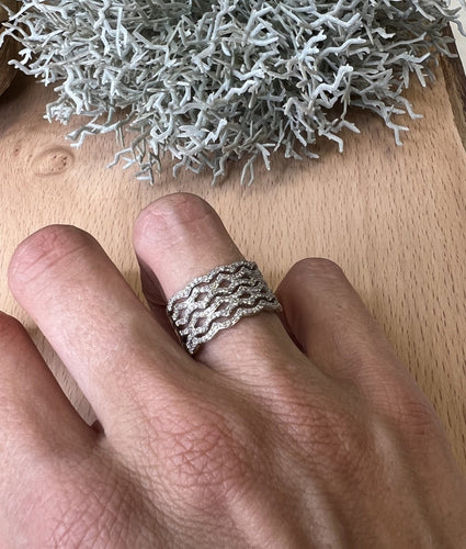 Bague 54 Bague Or blanc et diamants 58 Facettes 20400000427