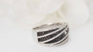 Bague 53.5 Bague diamants blancs et noirs 58 Facettes 32155