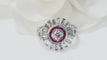 Bague 53.5 Bague ancienne en or blanc, rubis et diamants 58 Facettes 32001