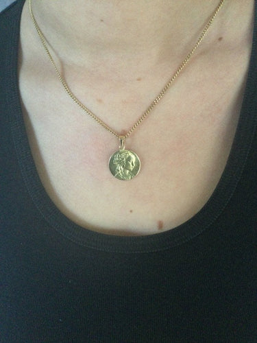 Pendentif Médaille de La Vierge Adorazione 58 Facettes