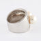 Bague Bague en or gris, diamants, perles 58 Facettes