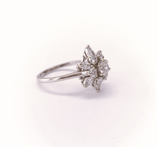 Bague Bague flocon en Or blanc & diamants 58 Facettes FA-Flocon