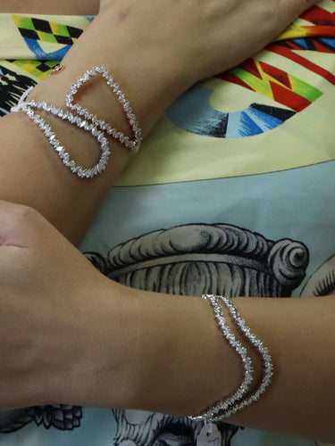 Bracelet Bracelet cocktail Diamants poires et marquises 58 Facettes P680