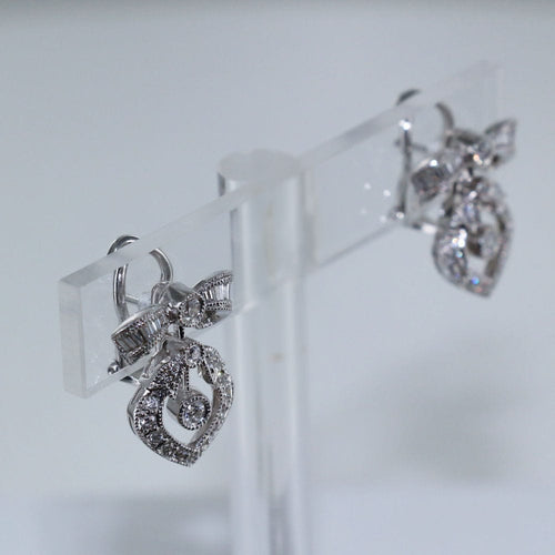 Boucles d'oreilles Boucles d'oreilles Nœud papillon diamants 58 Facettes
