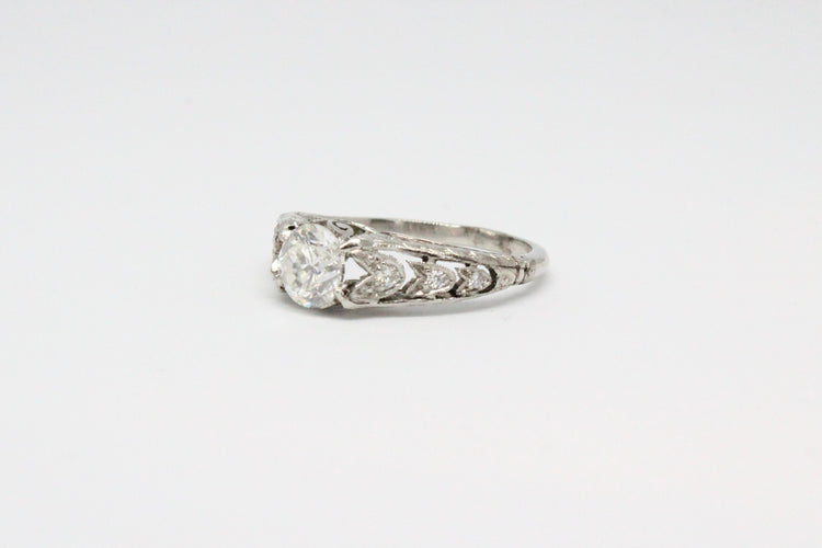 Bague bague en platine avec diamants 58 Facettes