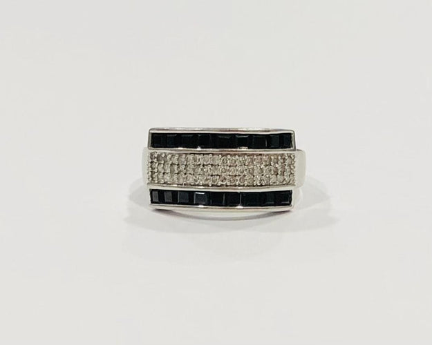 Bague 56 Bague or blanc saphirs et diamants 58 Facettes