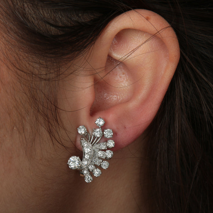 Boucles d'oreilles Boucles d'oreilles en or blanc et diamants 58 Facettes