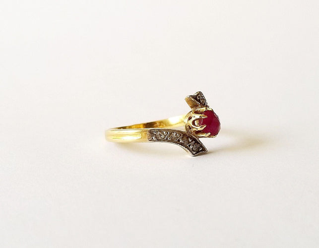 Bague 51 Bague croisée Or Jaune Rubis et Diamants 58 Facettes
