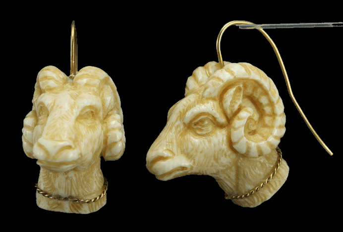 Boucles d'oreilles Boucles d'oreilles antiques ivoire sculpté 58 Facettes 7276