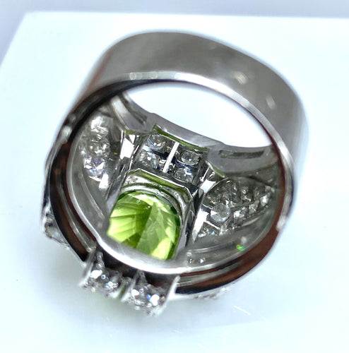 Bague Bague Art Déco Platine diamants et péridot 58 Facettes