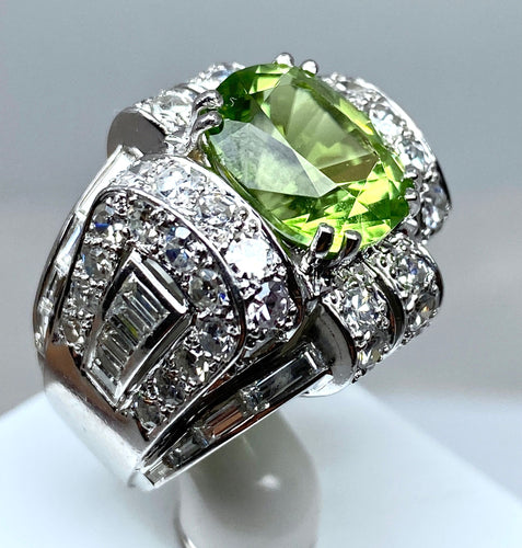 Bague Bague Art Déco Platine diamants et péridot 58 Facettes