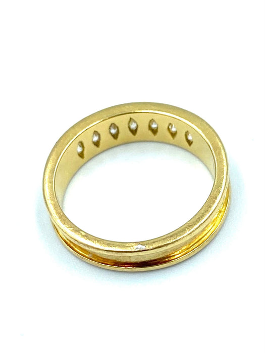 Bague Bague or jaune et diamants taille navette 58 Facettes