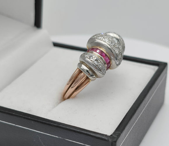 Bague 54.5 Bague Tank en or ornée de diamants et rubis 58 Facettes