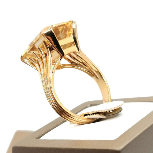 Bague Bague or jaune et citrine 58 Facettes