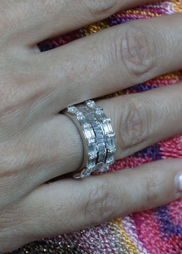 Bague Bague triple Or blanc et Diamants 58 Facettes RNG2650