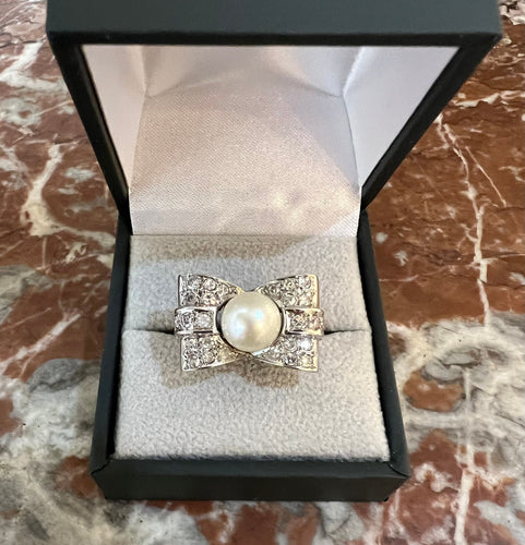 Bague 56 Bague Tank Perle, Diamants, Or Gris 18 cts 58 Facettes BD177