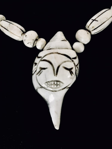 Collier Collier De Coquillages Nagaland 58 Facettes