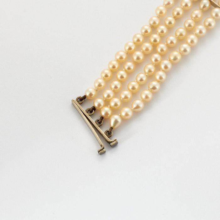 Bracelet Bracelet manchette perles fermoir diamants 58 Facettes