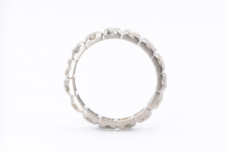 Bague Bague or blanc 18 carat et diamants 58 Facettes