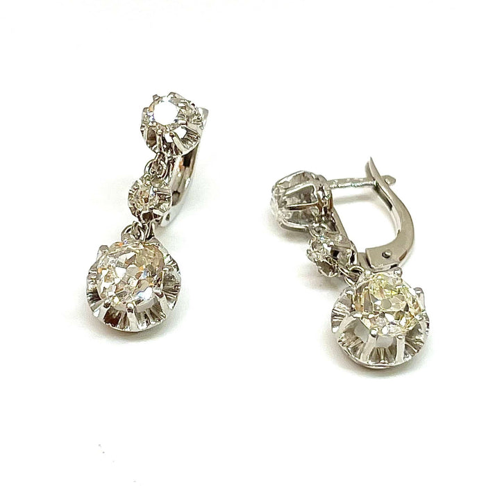 Boucles d'oreilles Dormeuses en or blanc, diamants 58 Facettes