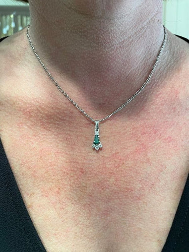 Pendentif PENDENTIF ÉMERAUDE ET DIAMANTS 58 Facettes 060271