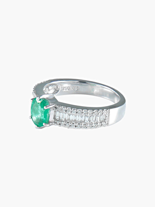 Bague Bague émeraude ovale et diamants baguette or blanc 58 Facettes LP15-23