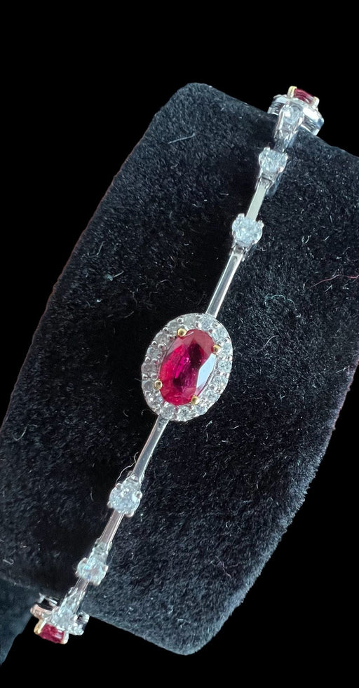Bracelet Bracelet rubis et diamants en or 18 carat 58 Facettes B