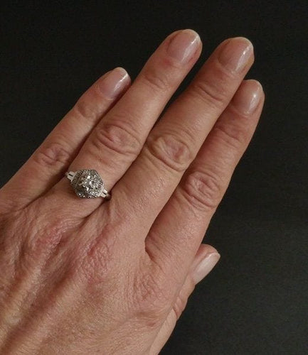 Bague 57 Bague Diamants, époque Art Déco 58 Facettes
