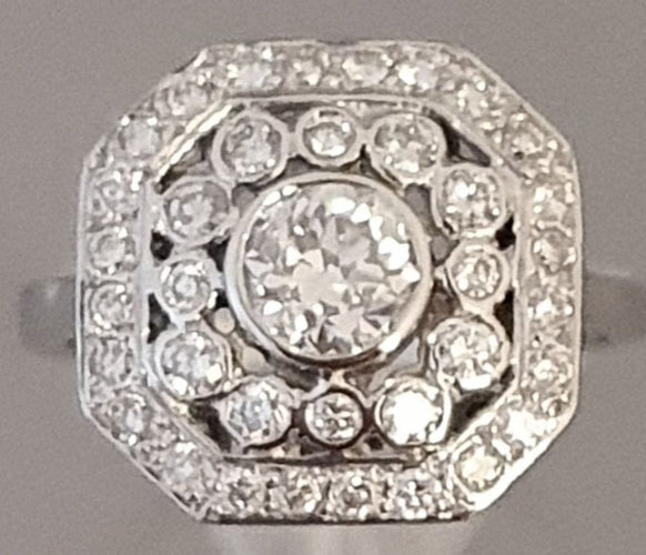 Bague 53.5 Bague Style Art Déco Octogonale Diamants Or Blanc 58 Facettes R 1656