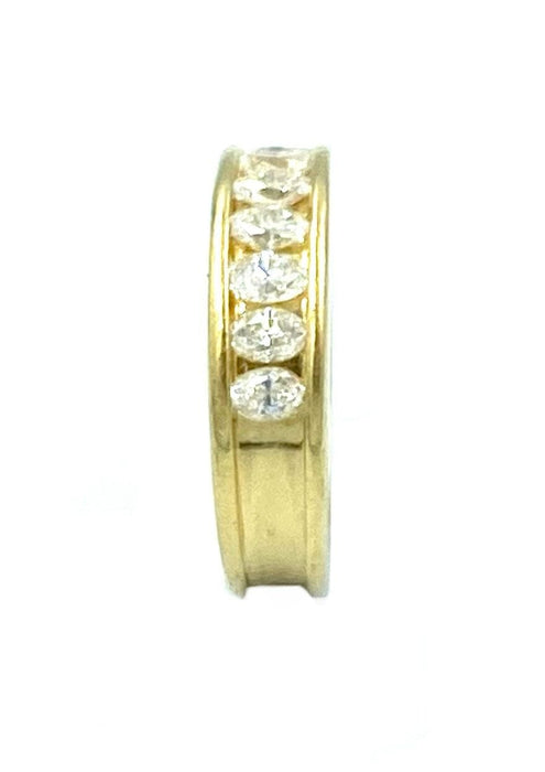 Bague Bague or jaune et diamants taille navette 58 Facettes