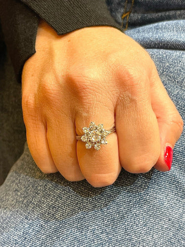 Bague Bague marguerite or blanc et diamants 58 Facettes