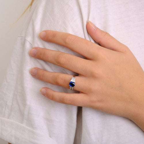 Bague 52.5 Bague Saphir coussin 1.49ct et Diamants 58 Facettes