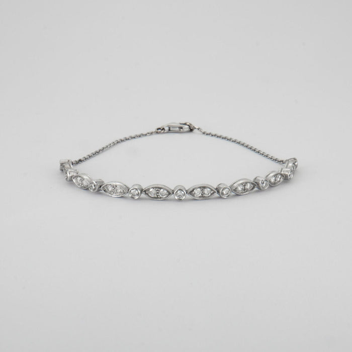 Bracelet Bracelet or blanc diamants 58 Facettes